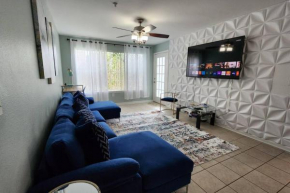 Beautiful 1st Floor Unit half Mile from Amazing Beach